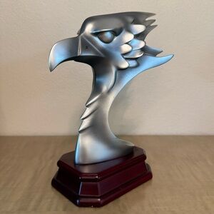 Eagle Head Sculpture On Wooden Base By Herco Gift Professional